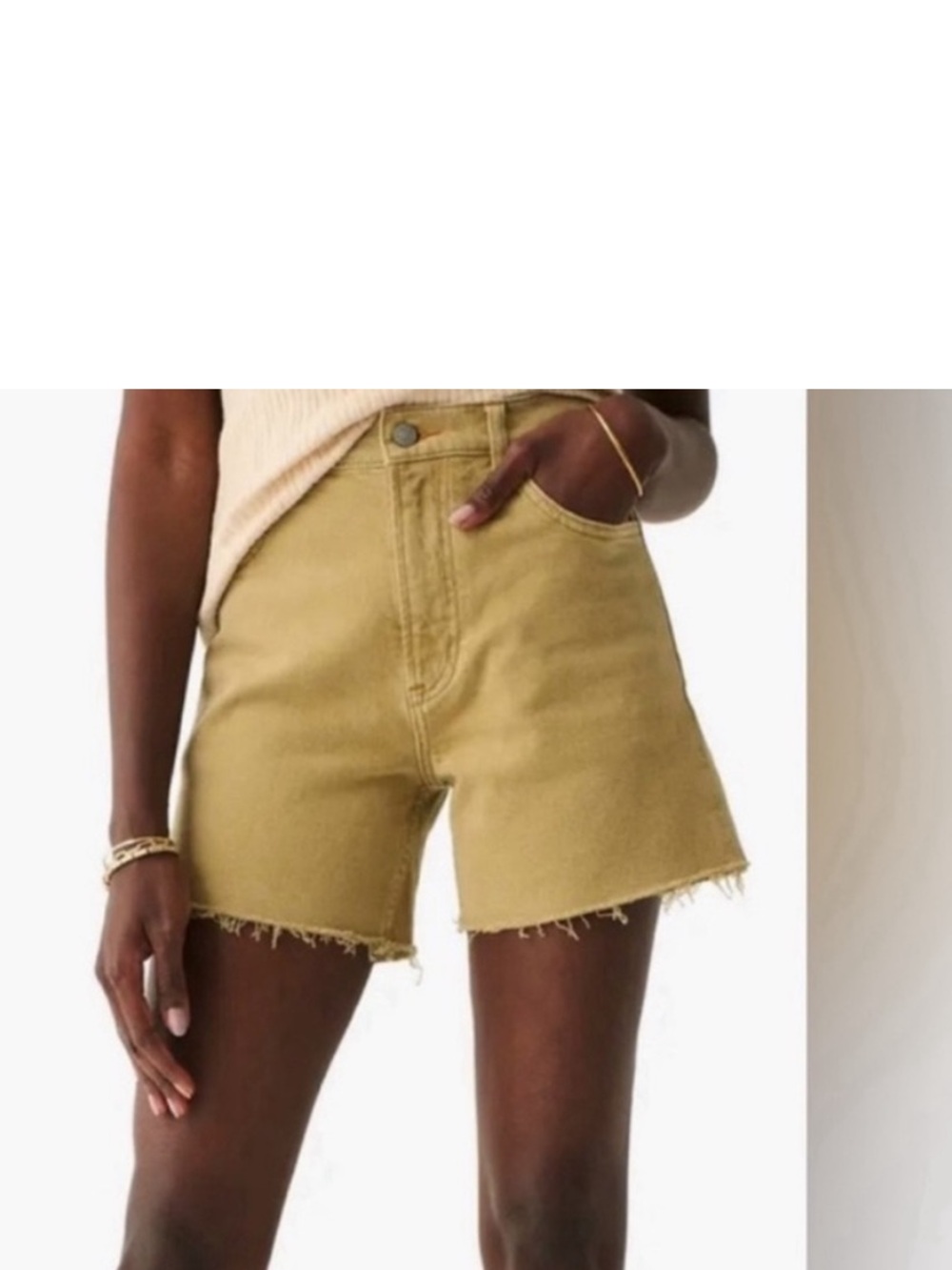 Faherty Raw Edge Sunwashed Stretch Denim Shorts Yellow Khaki Shorts Size 26